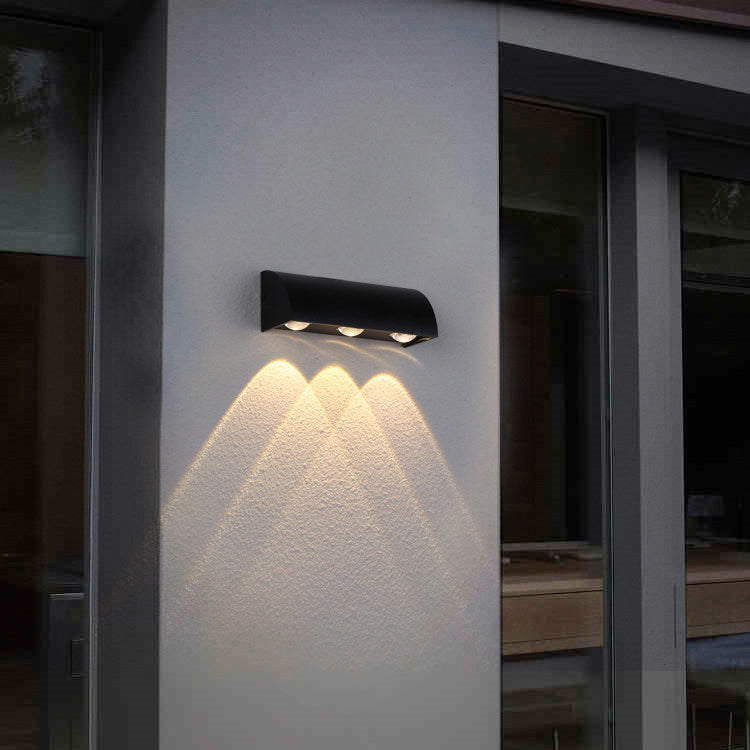 Moderne Enkelthet Vanntett Buet Sylinderformet Aluminium PC LED Vegglampe For Utendørs Terrasse | Luvikno