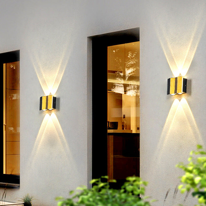 Moderne Enkelhet Vanntett Aluminium Rektangulær Bøyd Opp Og Ned LED Vegglampe For Utendørs Patio | Luvikno