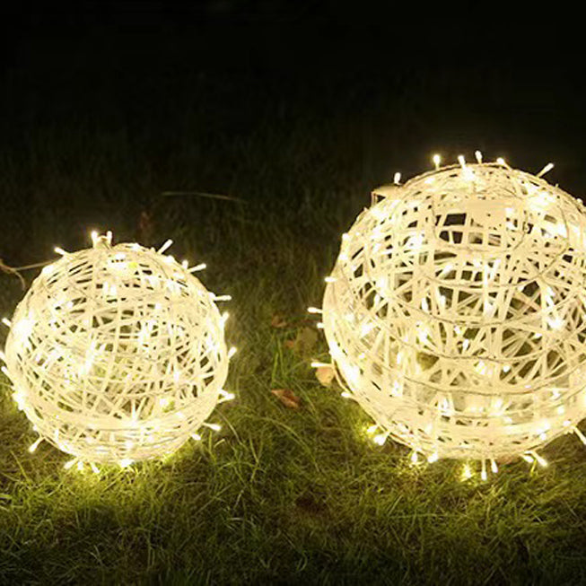 Moderne Art Deco Vanntett PVC Hengeball Dekorasjon LED Utendørs Pendellampe Utendørs Lys For Hage | Luvikno