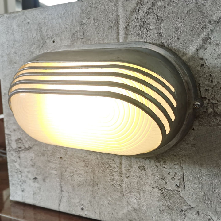Moderne Industriell Vanntett Aluminiums Glass Frosted Oval Stripet 1-Lys Vegglampe For Utendørs Terrasse | Luvikno