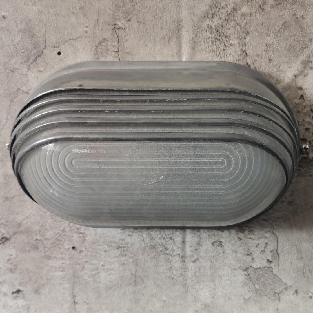 Moderne Industriell Vanntett Aluminiums Glass Frosted Oval Stripet 1-Lys Vegglampe For Utendørs Terrasse | Luvikno