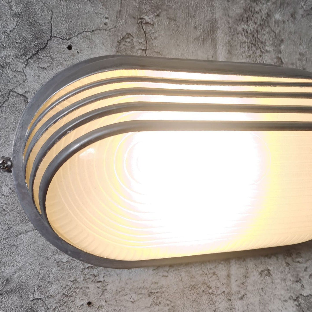 Moderne Industriell Vanntett Aluminiums Glass Frosted Oval Stripet 1-Lys Vegglampe For Utendørs Terrasse | Luvikno