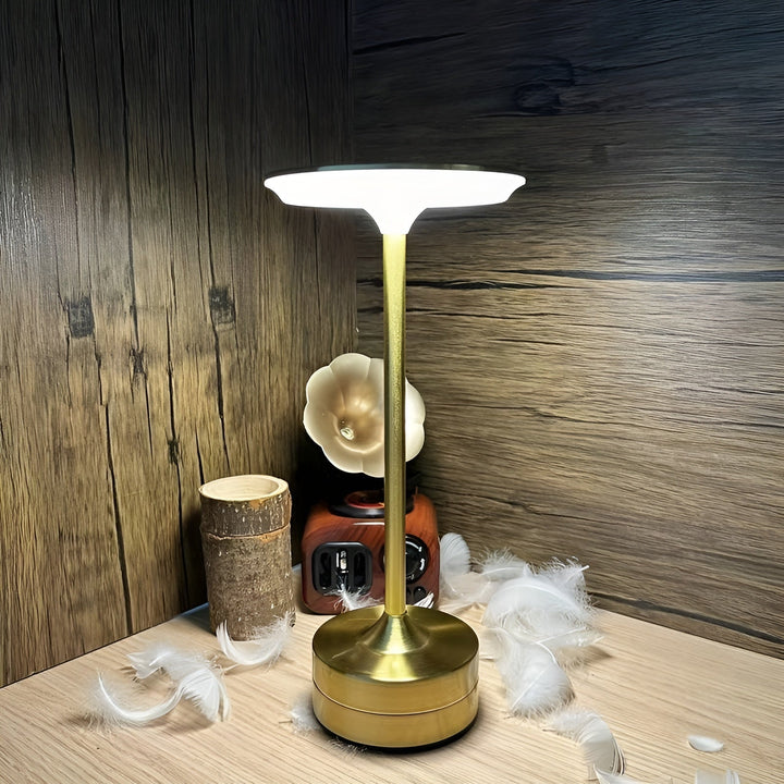 Luvikno | BeamEase Trådlampe med LED – Eleganse og Fleksibilitet i Ett
