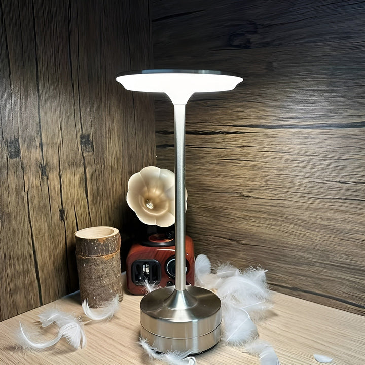 Luvikno | BeamEase Trådlampe med LED – Eleganse og Fleksibilitet i Ett