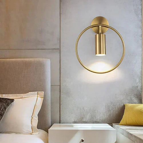 Luvikno | OpulentGlow Vegglampe - Gylden Eleganse for Ditt Interiør