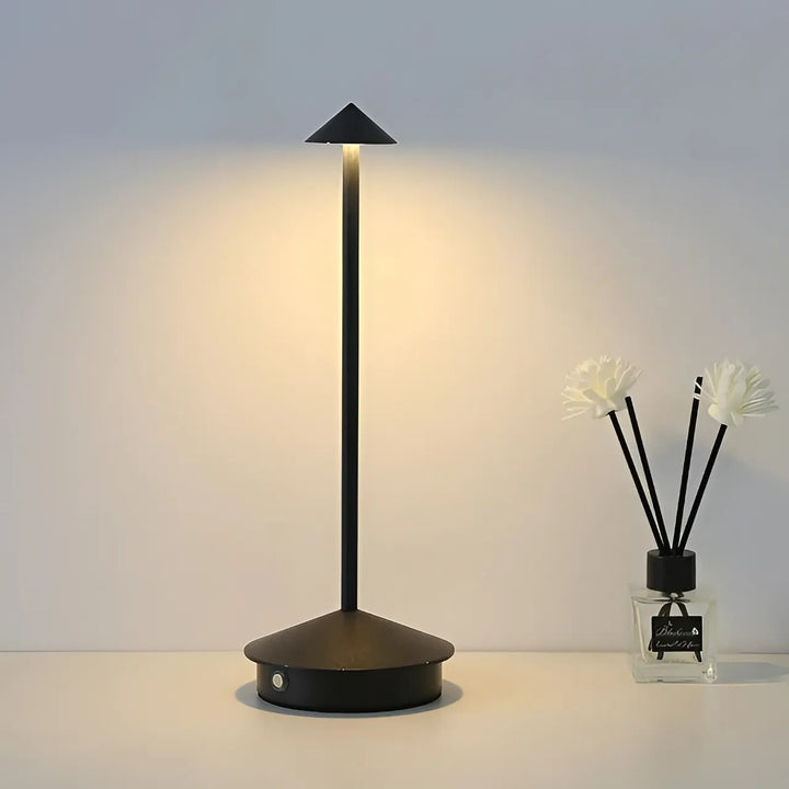 Shanghai Modern Bordlampe - Elegant Svensk Design Stil | Luvikno
