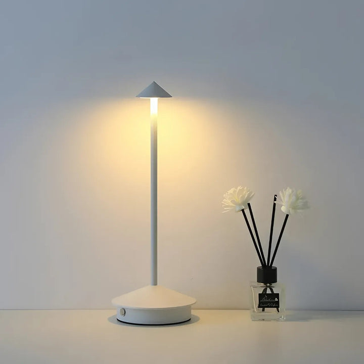 Shanghai Modern Bordlampe - Elegant Svensk Design Stil | Luvikno