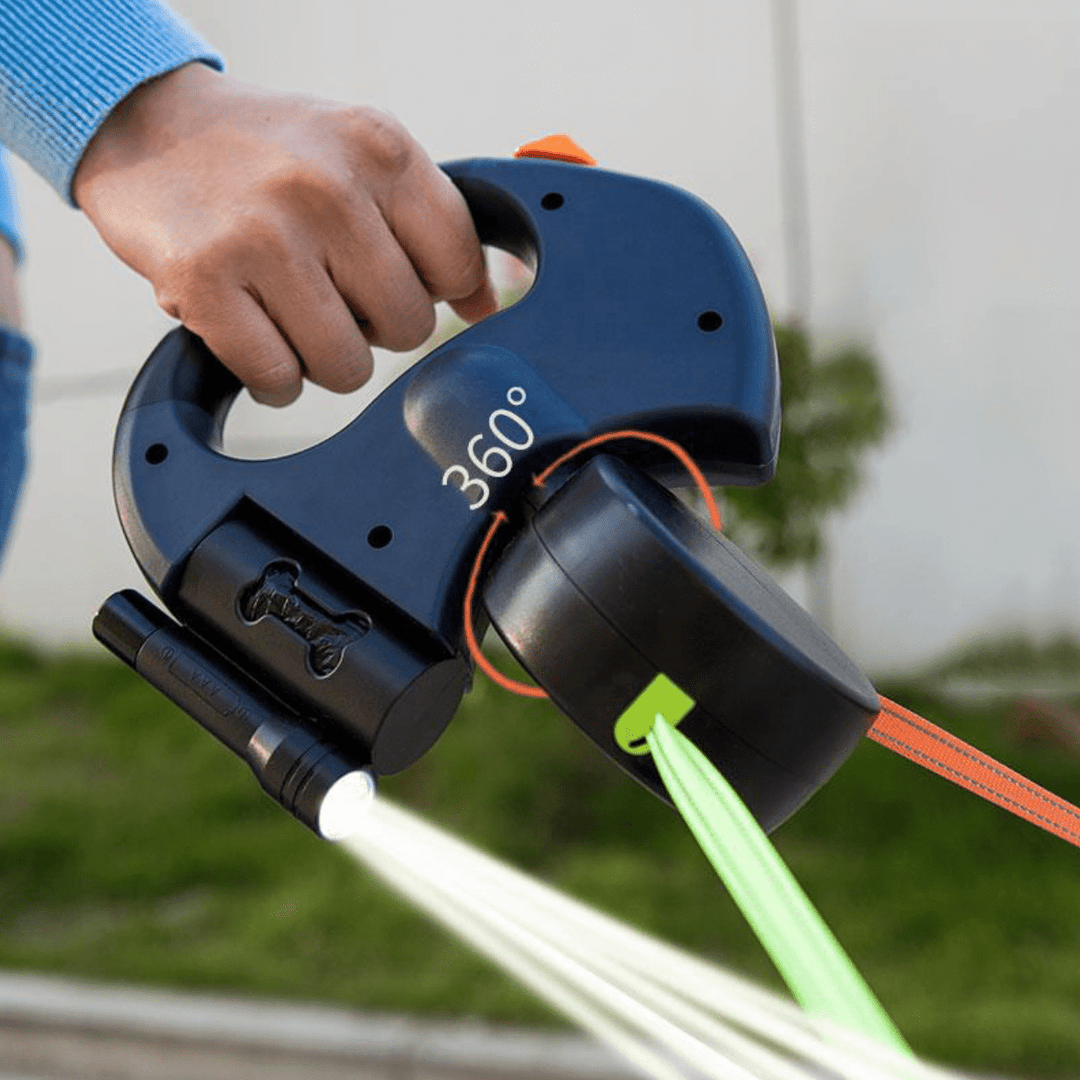 Luvikno | LumiPup - Dobbel hundebånd med lommelykt til å pakke