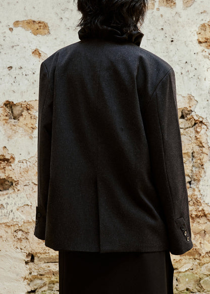 Luvik | V-kauluspainikkeilla varustettu puuvillatakki taskuilla