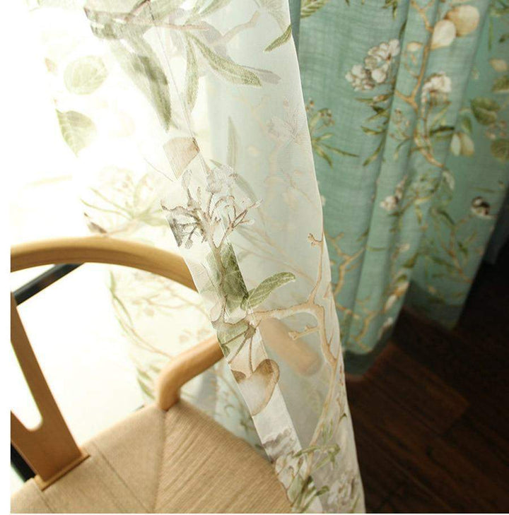 Blackout Blue Gardiner med Blomstermotiv av Fugler Luvikno