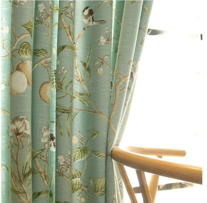 Blackout Blue Gardiner med Blomstermotiv av Fugler Luvikno