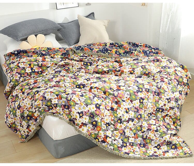 Bloom Pastoral Flower Wurfdecke | Luvikno