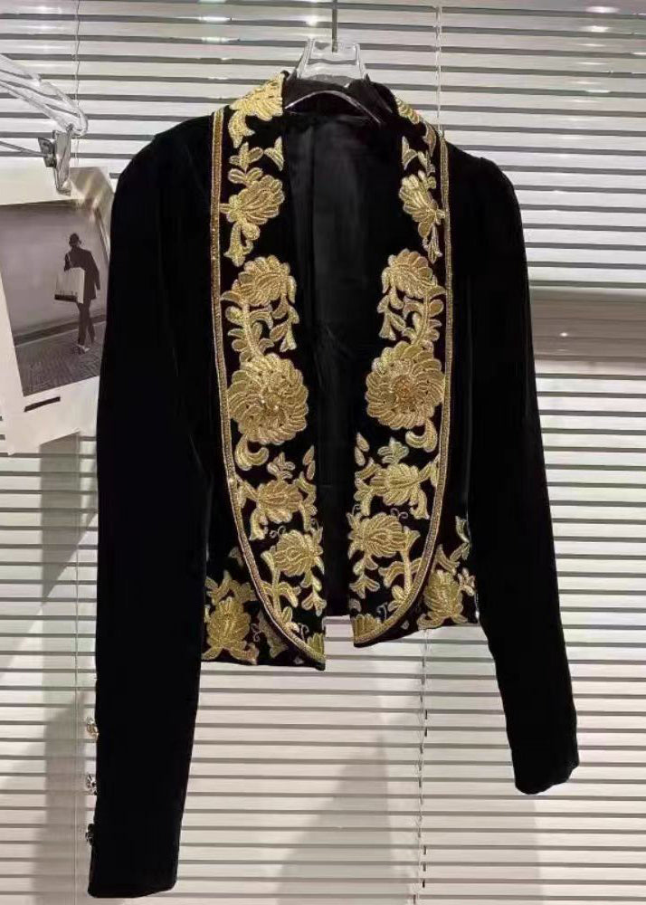 Luvik | Håndlaget svart brodert sametjakke