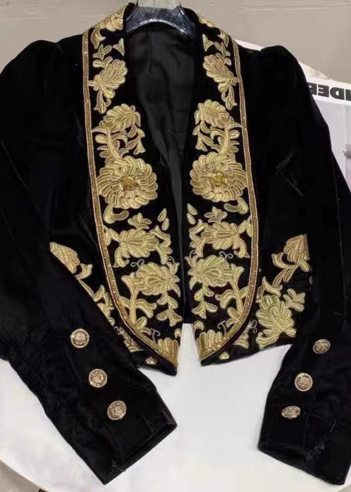 Luvik | Håndlaget svart brodert sametjakke