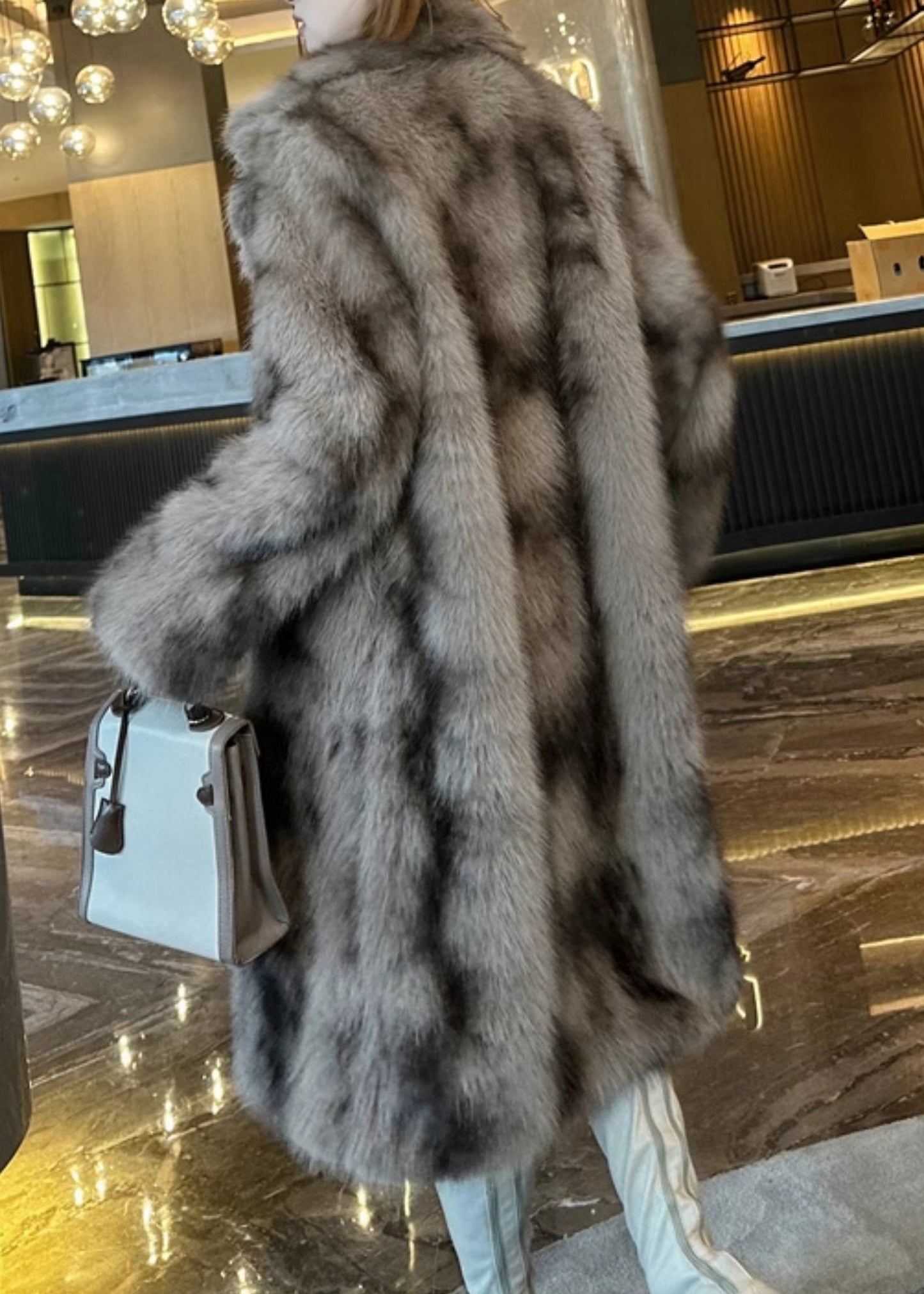 Luvik | Khaki Nahkakuosiset Ja Turkistakin Pitkät