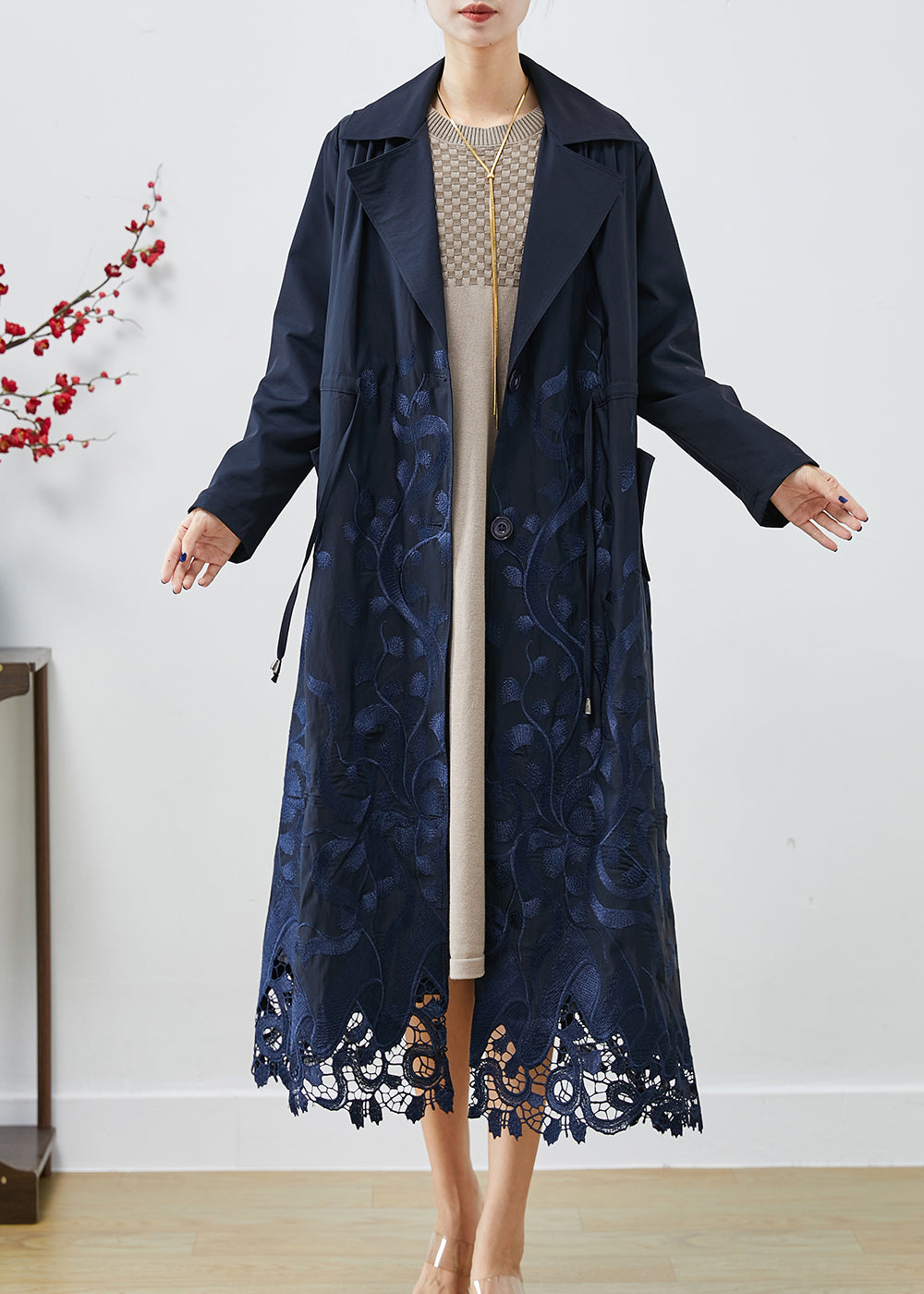 Luvik | Trenchcoat og spandex brodert blå