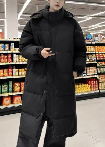 Luvik | Pitkät talvitakit hanhen höyhenistä miehille, joissa on mustat napit ja huppupocketit