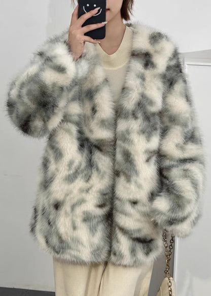 Luvik | Painetuista nahkatakeista ja V-pääntie furasista