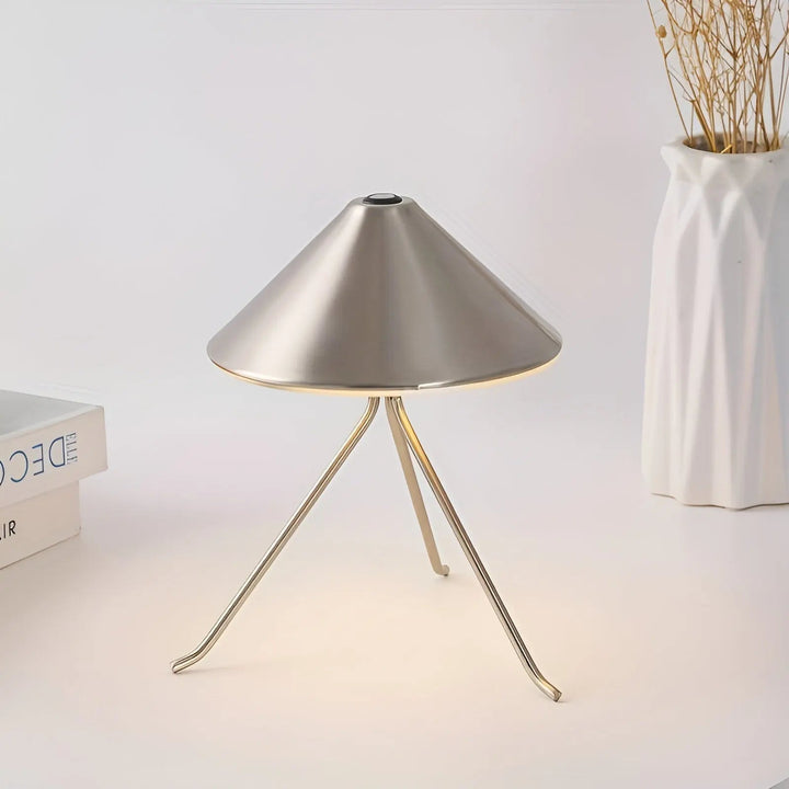 Luvikno | Eleganza Luxe Bordlampe – USB Oppladbart LED Belysning med Elegant Design i Svart, Gull og Sølv