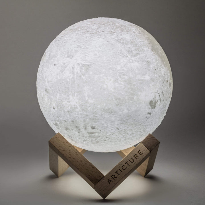 Månelampe med trebase 3D bordlampe Luvikno