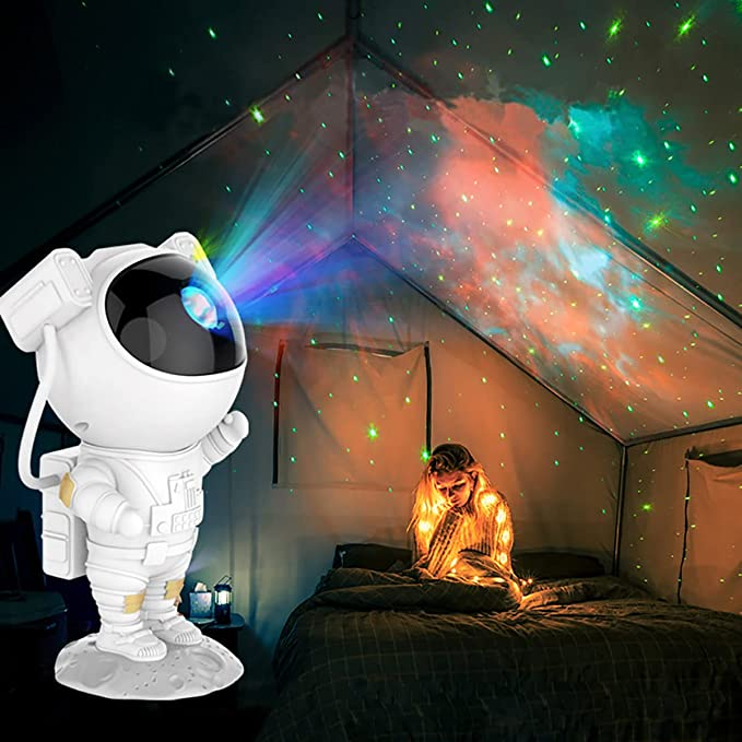 Stjernete LED-projektor – Astronautlampe med 360° roterende hode og fjernkontroll for soverom og stue | Luvikno