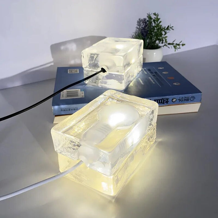 Luvikno | Clarylume Glass Bordlampe | Blending LED Lys | Krystallklar Design | For Soverom, Kontor & Stue