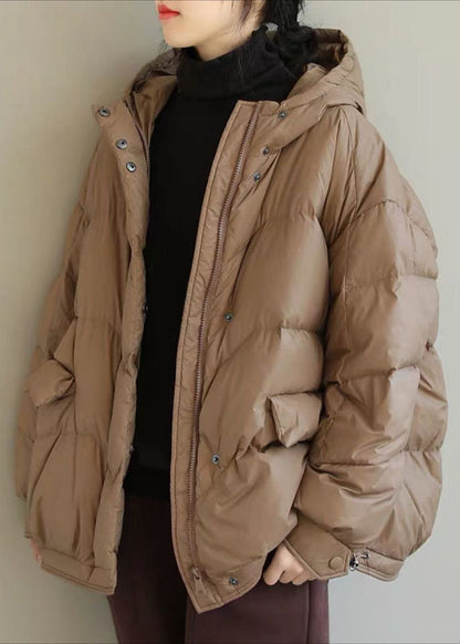 Luvik | Talvitakkia hupulla ja hanhenuntupeilla