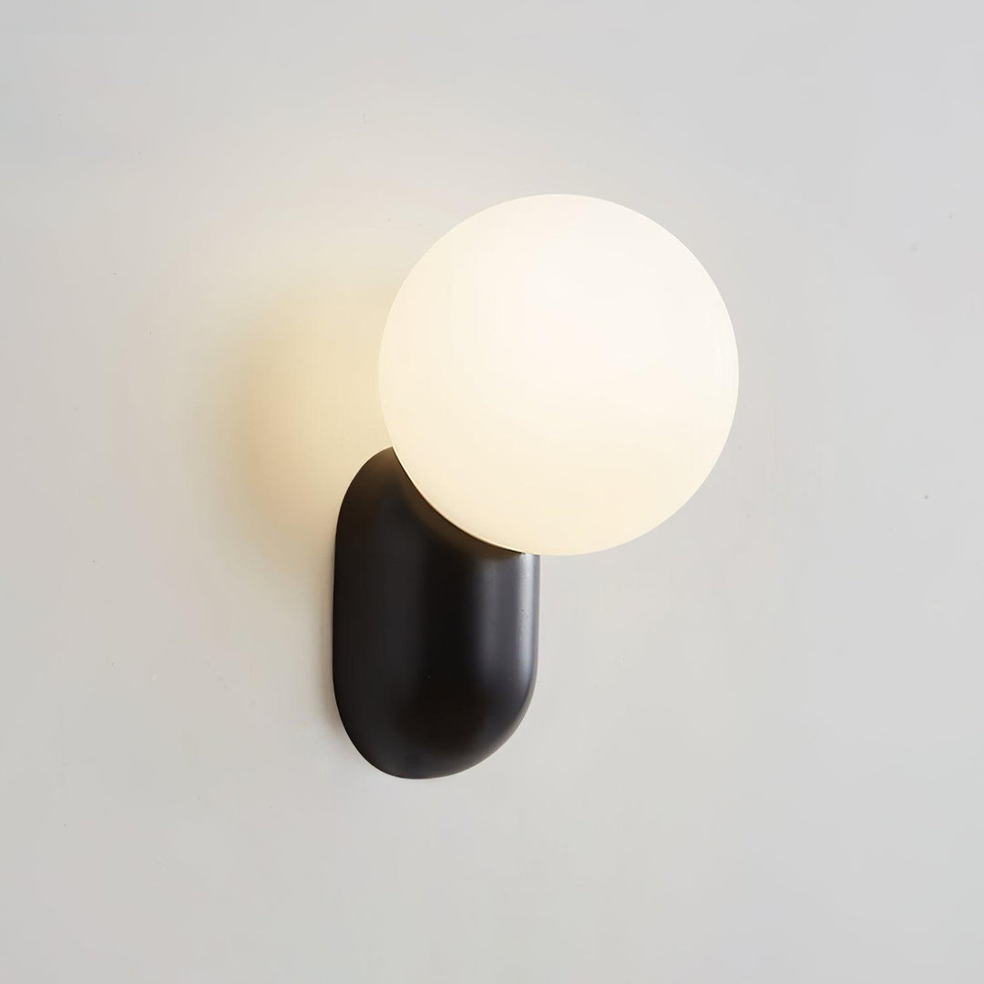Luvikno | ChicGlow Harpiksvegglampe – Eleganse og Energieffektivitet i Én