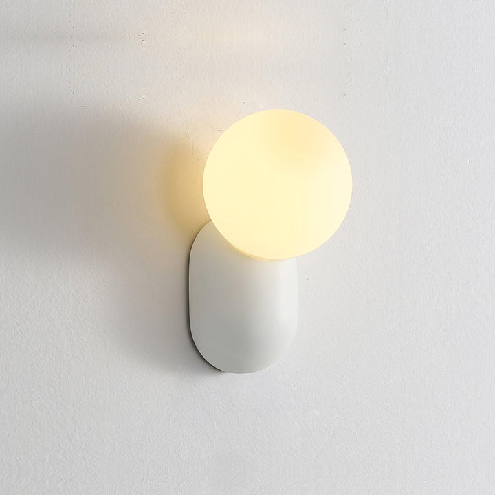Luvikno | ChicGlow Harpiksvegglampe – Eleganse og Energieffektivitet i Én