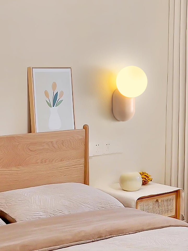 Luvikno | ChicGlow Harpiksvegglampe – Eleganse og Energieffektivitet i Én