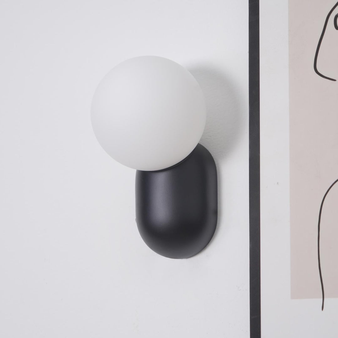 Luvikno | ChicGlow Harpiksvegglampe – Eleganse og Energieffektivitet i Én