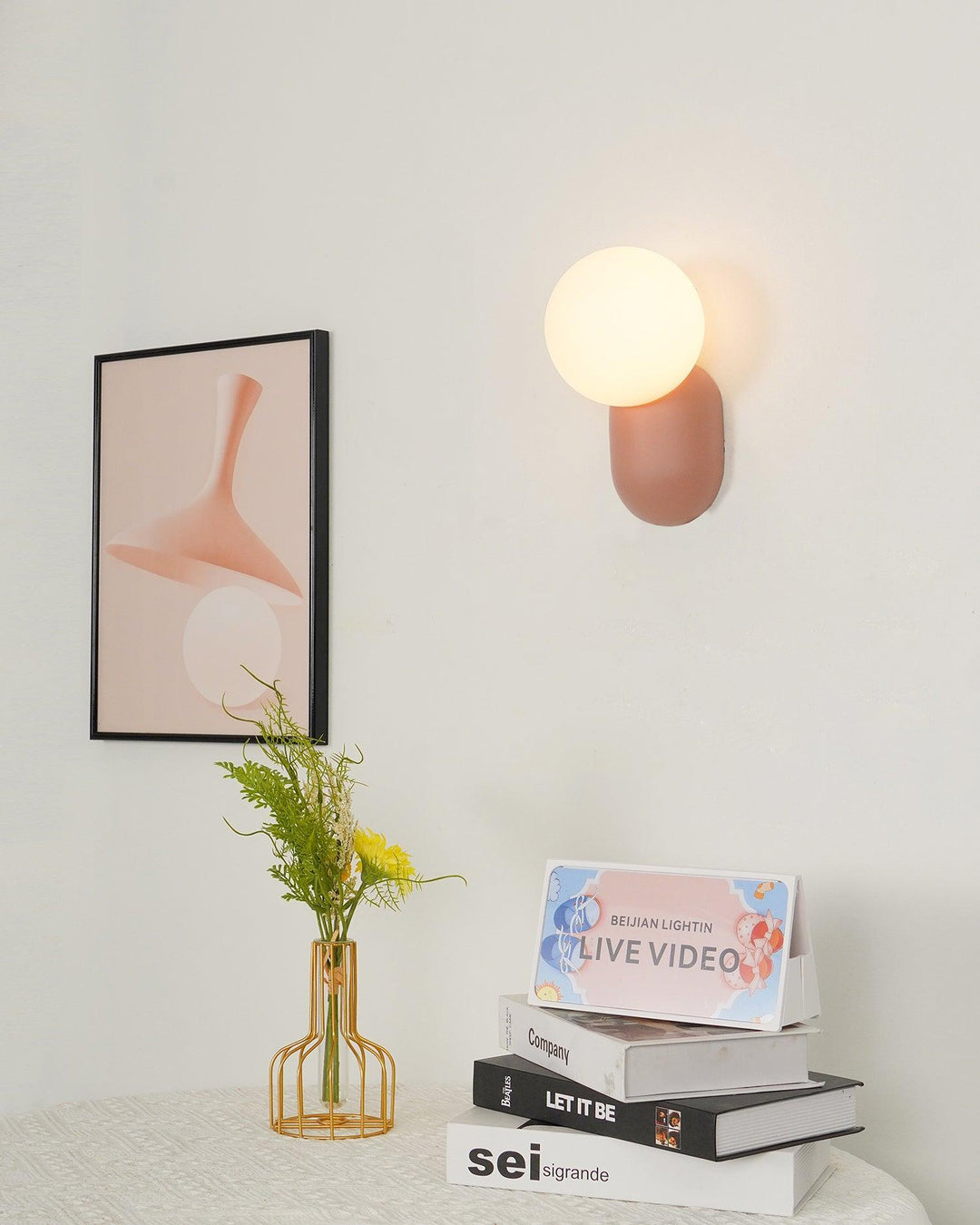 Luvikno | ChicGlow Harpiksvegglampe – Eleganse og Energieffektivitet i Én