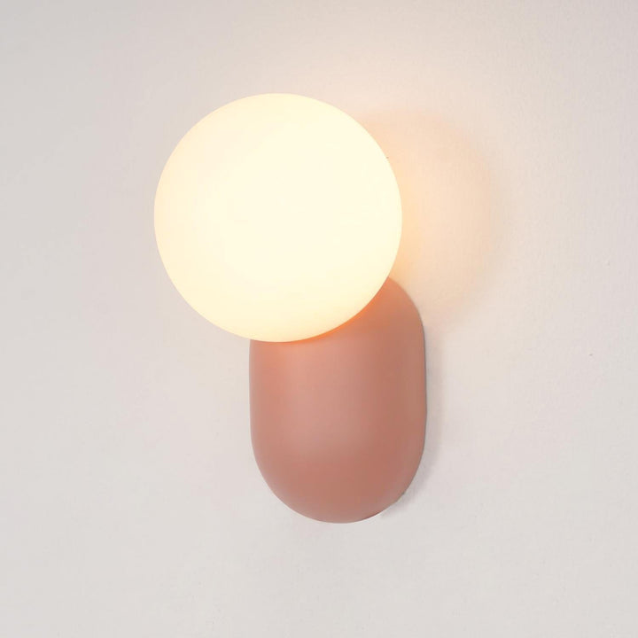 Luvikno | ChicGlow Harpiksvegglampe – Eleganse og Energieffektivitet i Én