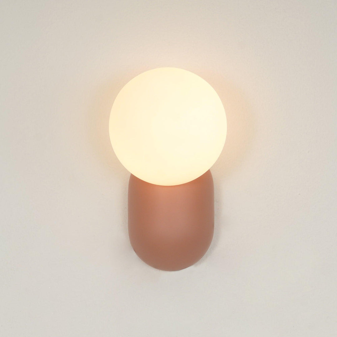 Luvikno | ChicGlow Harpiksvegglampe – Eleganse og Energieffektivitet i Én