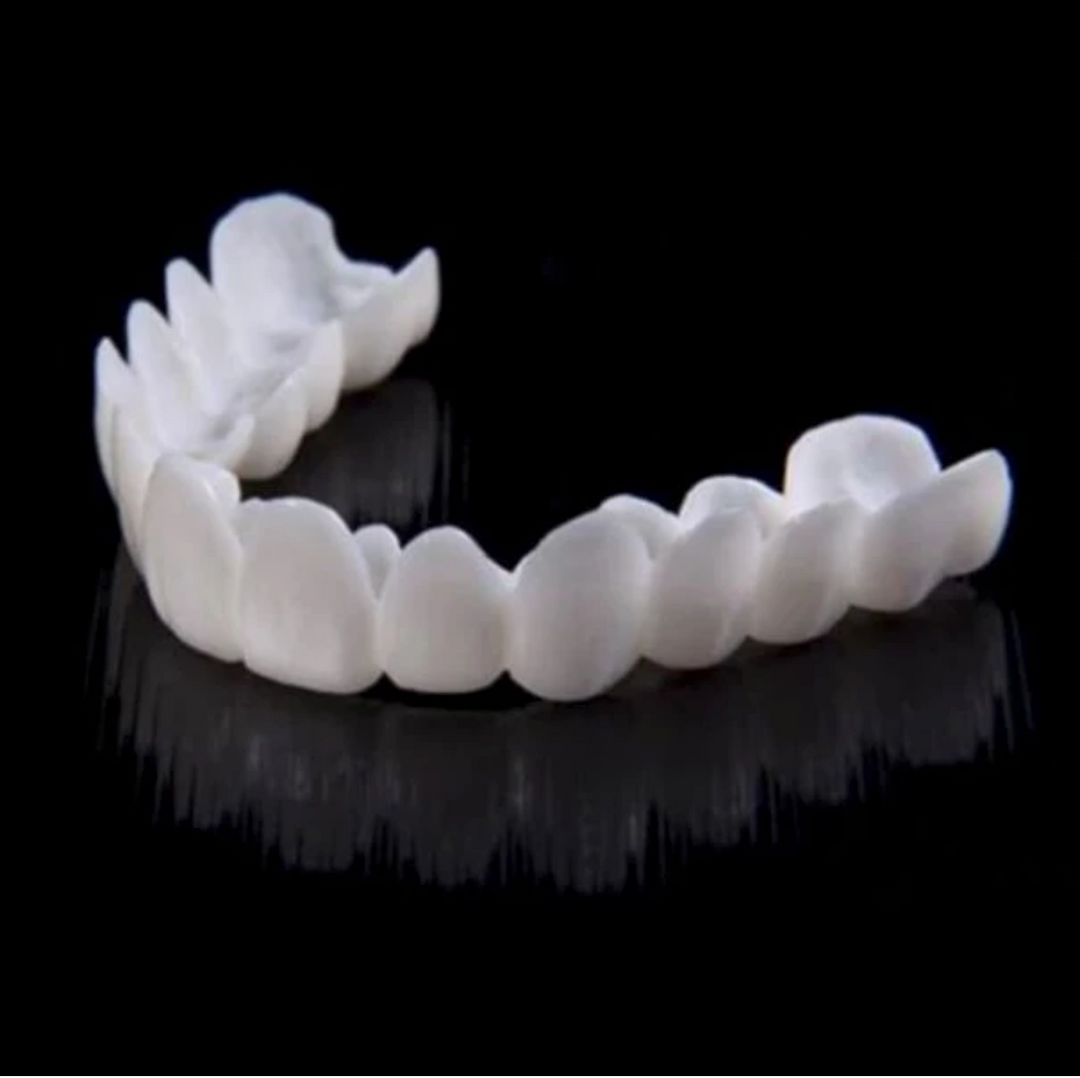 Luvikno | HappySmile Facet sett | Gjenbrukbare øvre og nedre fasetter for et strålende smil