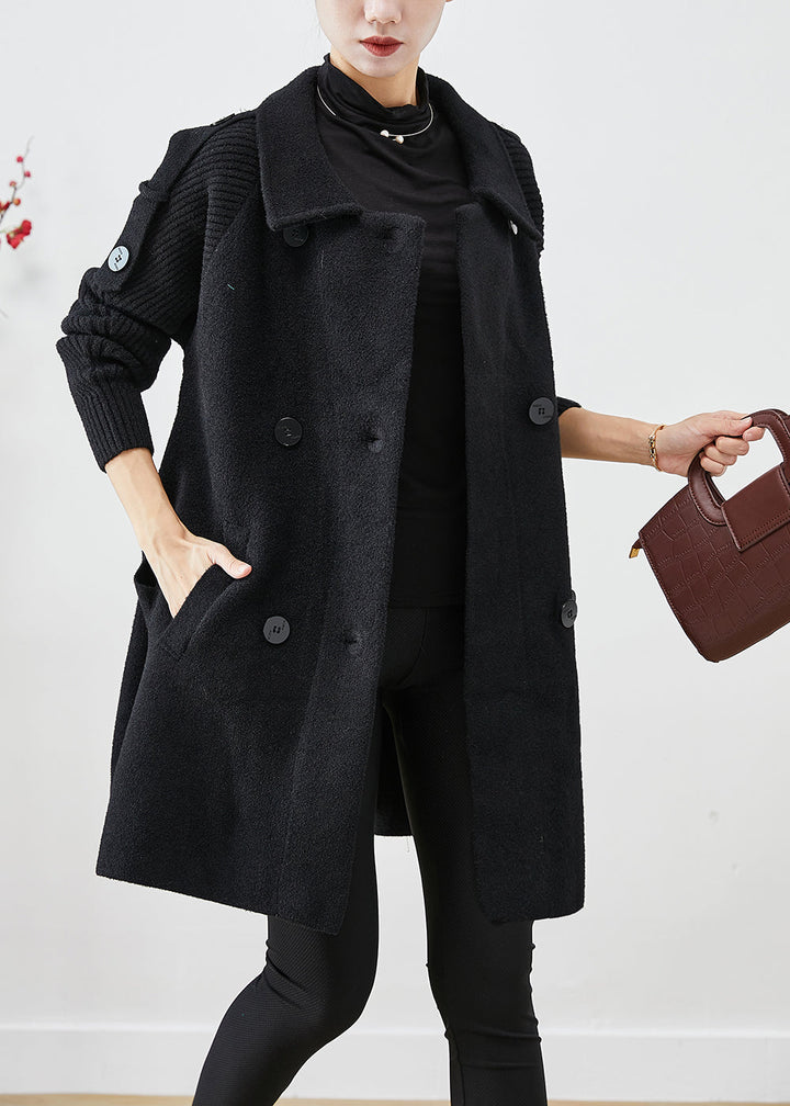 Luvik | Svart ull trenchcoat med dobbelt brystlomme