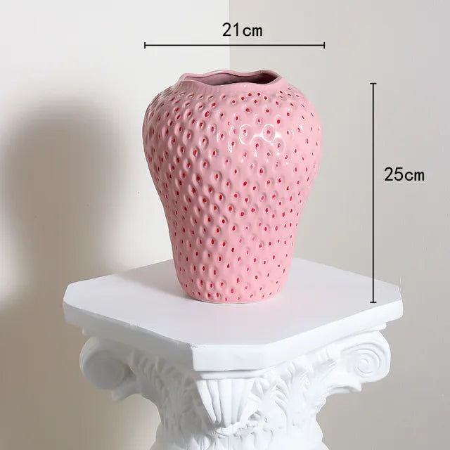 Keramisk vase i jordbærdesign, dekorativ blomsterkrukke for stue og kjøkken | Luvikno