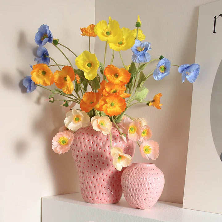 Keramisk vase i jordbærdesign, dekorativ blomsterkrukke for stue og kjøkken | Luvikno