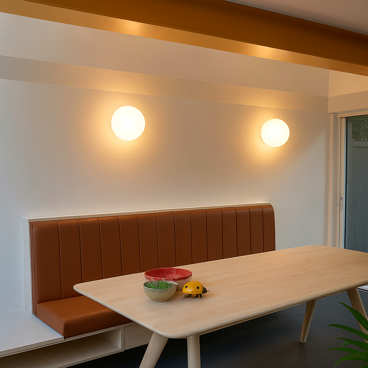 LumaGlow – Moderne Vegglampe med Matt Glasskjerm og Elegant Base Luvikno
