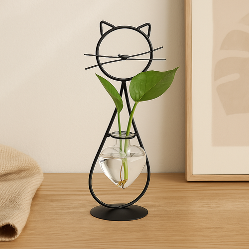 Hjerteformet glassplantkasse med kattinspirert holder Luvikno