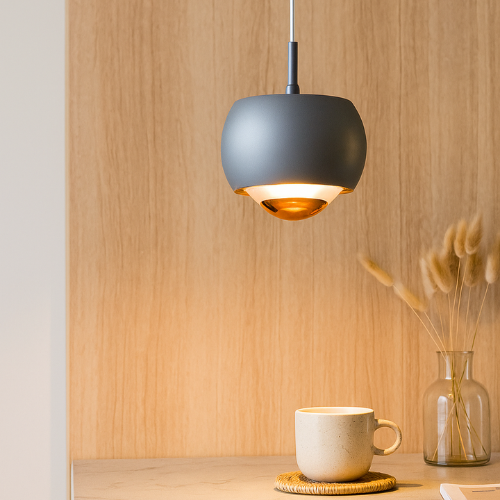 Minimalistisk pendellampe med LED-lys og elegant sirkulært design Luvikno