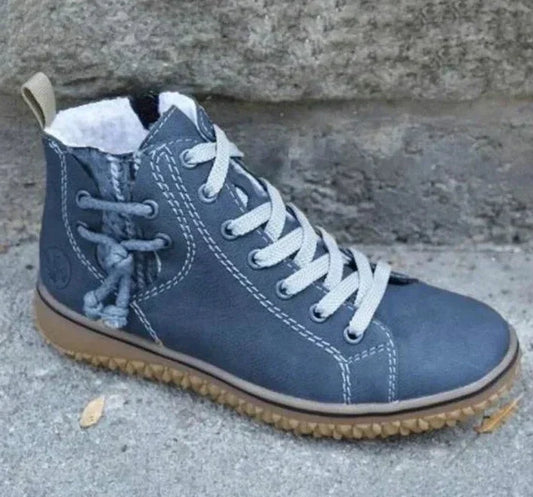 Luvik | Tyylikkäät ja ajattomat saappaat vintage-ulkonäöllä