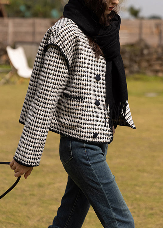 Luvik | Mustasta puuvillasta valmistettu patchwork-takki O-kauluksella ja kaksinkertaisella rinnalla