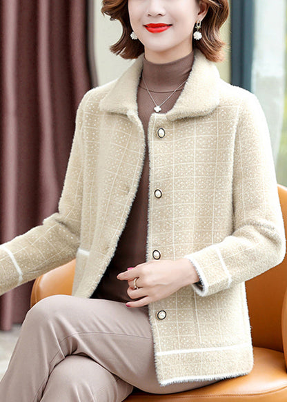 Luvik | Beige Peter Pan-Kerros Neliön Napilla Mink Sametti Takit