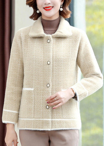 Luvik | Beige Peter Pan-Kerros Neliön Napilla Mink Sametti Takit