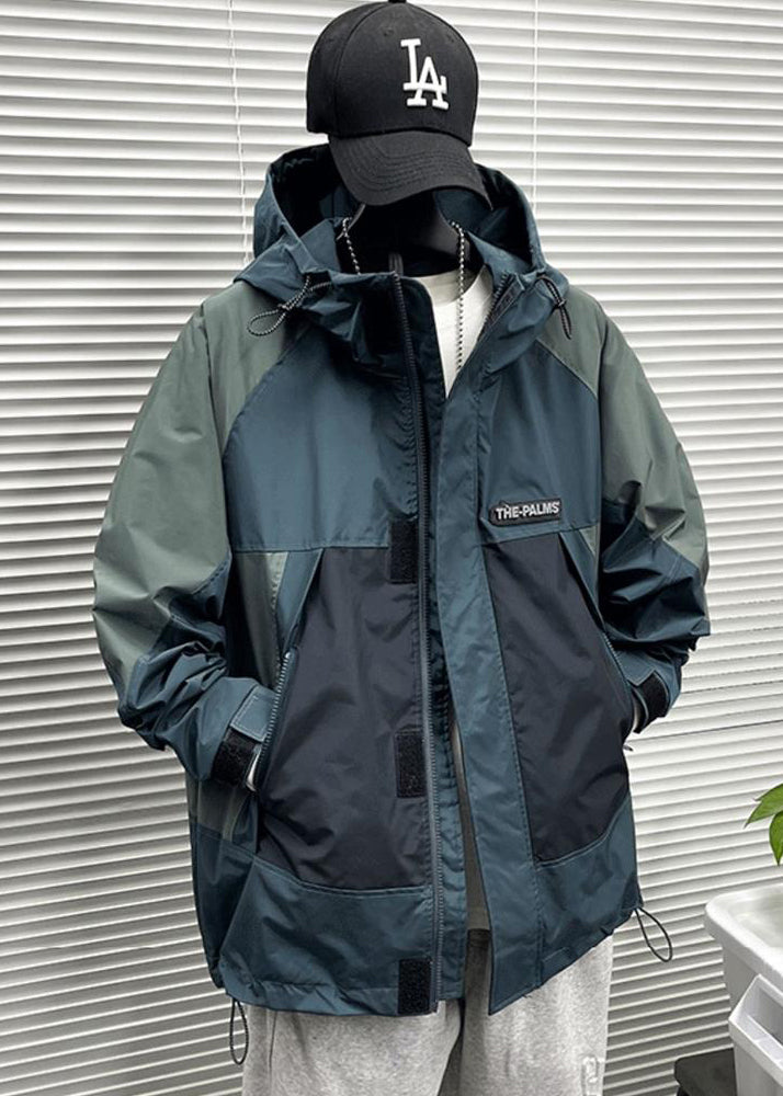 Luvik | Sininen huppari, jossa on puuvillasta valmistettu patchwork-käytön kiristysnarulla miesten käyttöön