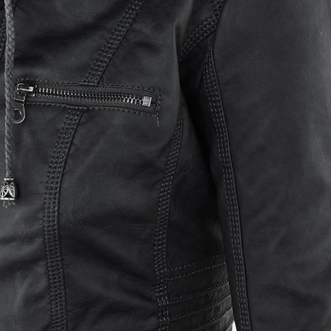 Dame biker-jakke i kunstskinn med hette | Store størrelser (L–3XL)