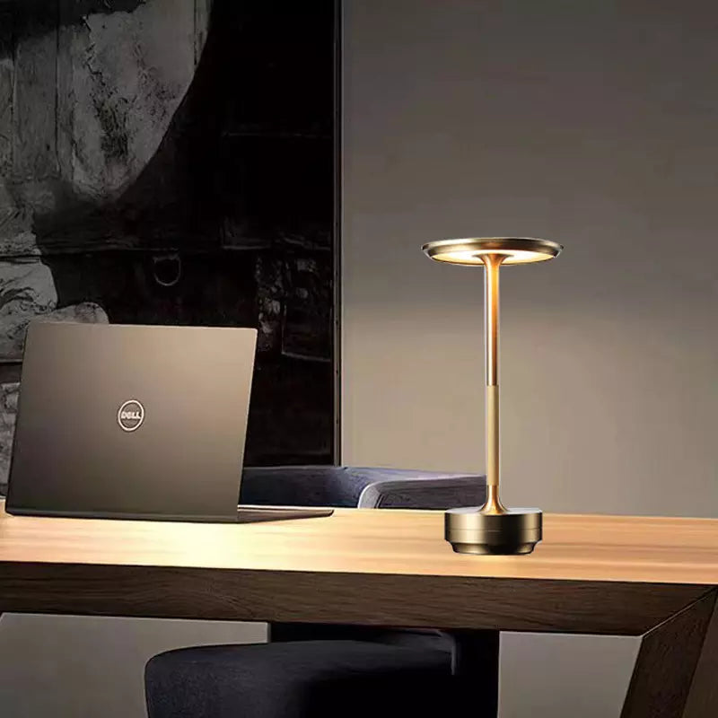 Bailey Bordlampe - Trådløs LED-lampe med Berøringssensor | Kjøp 1 Få 1 Gratis | Vanntett og Oppladbar | Luvikno
