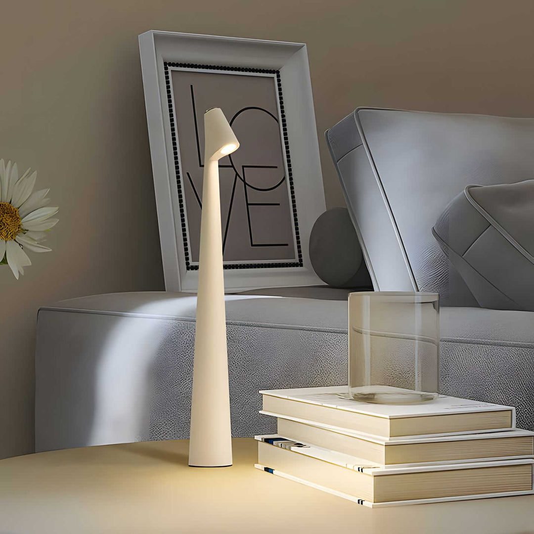 LunaSlim – Elegant Trådløs Bordlampe med Justerbar Belysning Luvikno