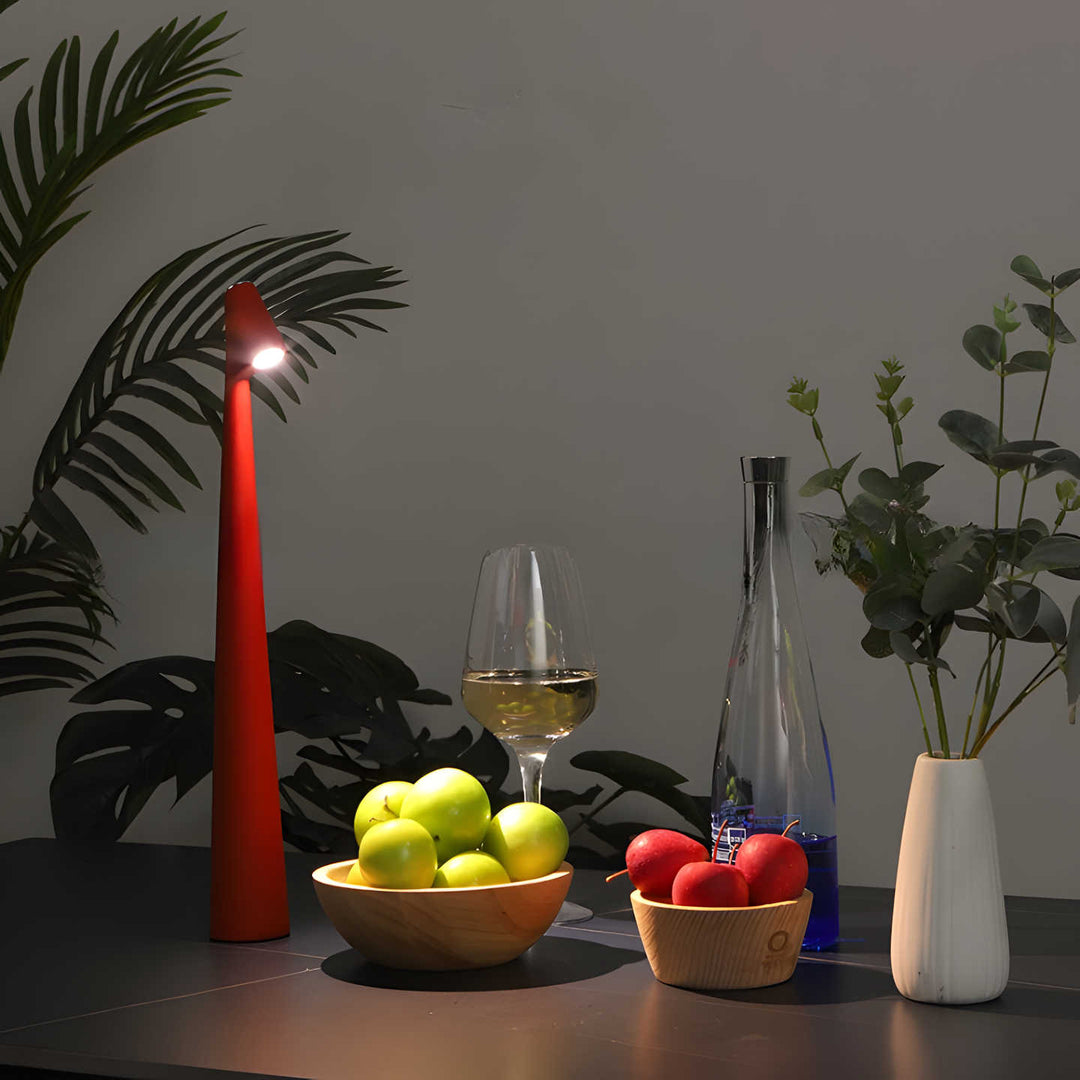 LunaSlim – Elegant Trådløs Bordlampe med Justerbar Belysning Luvikno